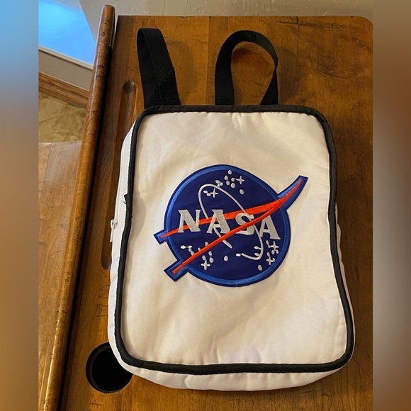 NASA White Backpack Embroidered Patch Logo - Picture 1 of 7